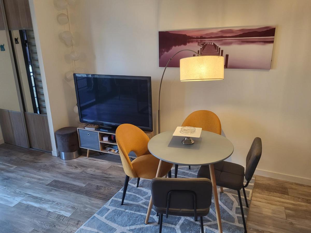 F2 Hypercentre Terrasse Talleyrand Reims Eksteriør billede